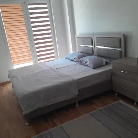Luxsary In * Skopje