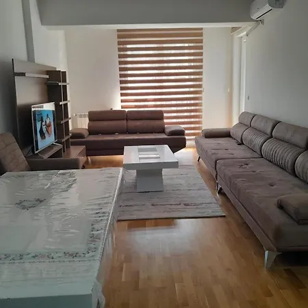 Luxsary In Apartment